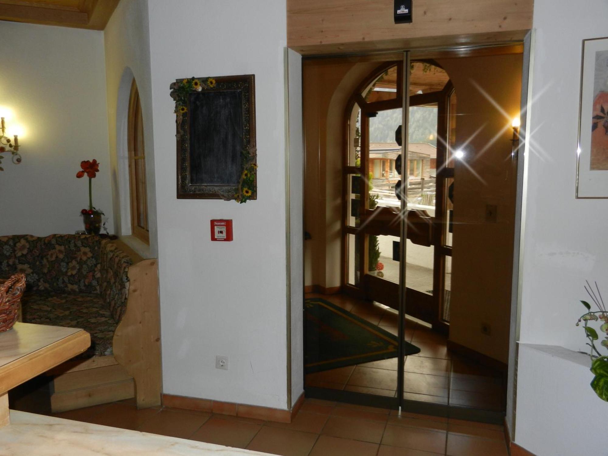 Appartementhaus Zum Holzknecht Am See Нойштифт-им-Штубайталь Экстерьер фото